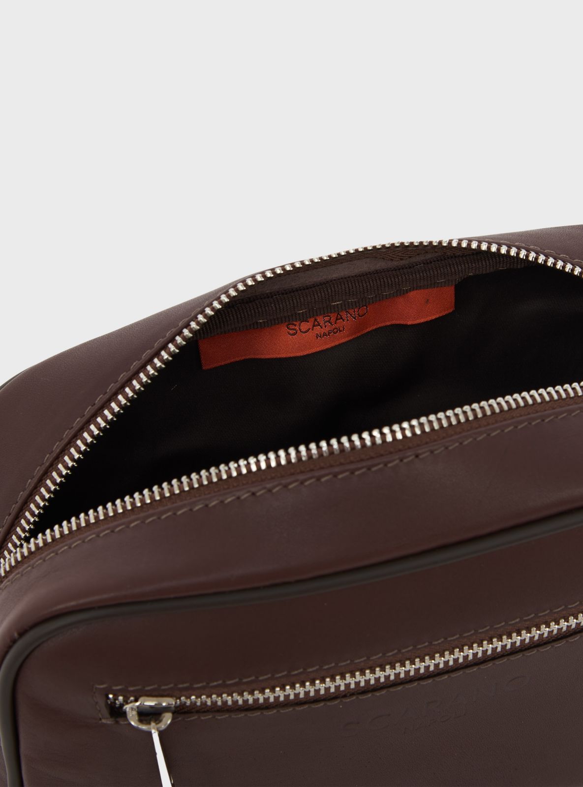 Pochette uomo in pelle moro, dettaglio – Scarano Napoli