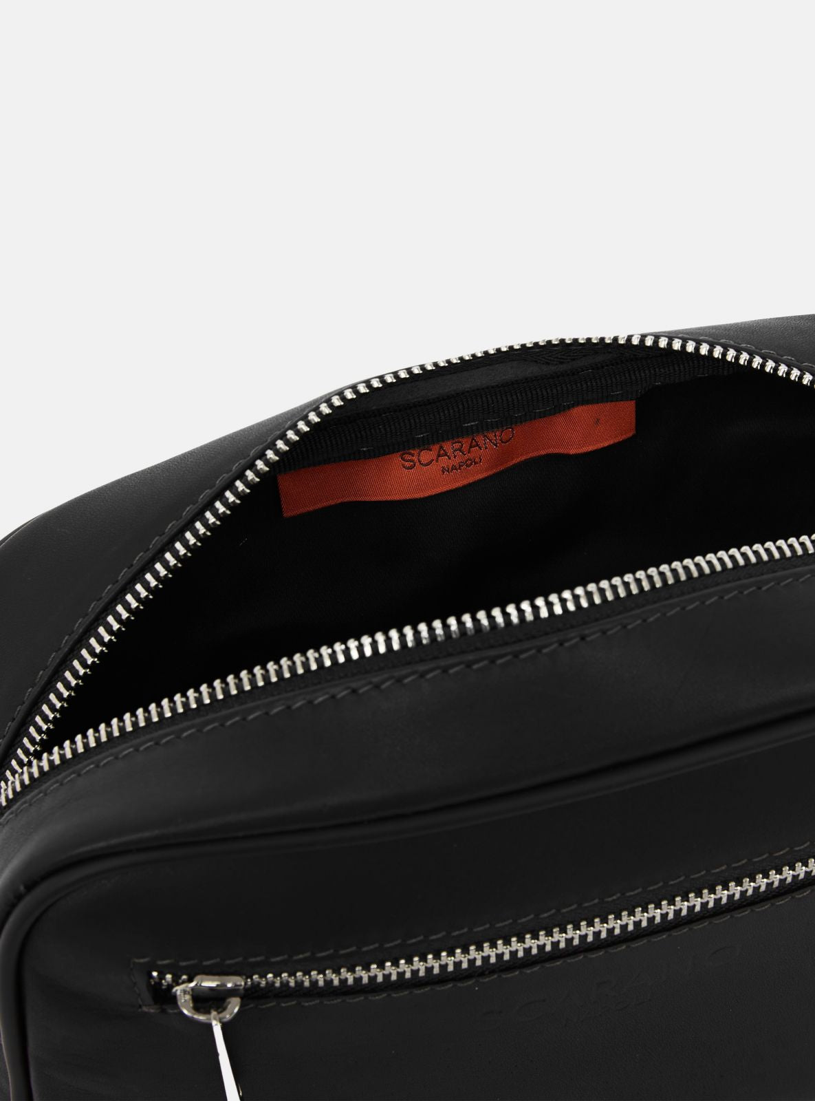 Pochette uomo in pelle nera, dettaglio – Scarano Napoli